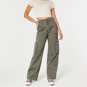 Hollister Green Cargo Pants High-Rise Baggy